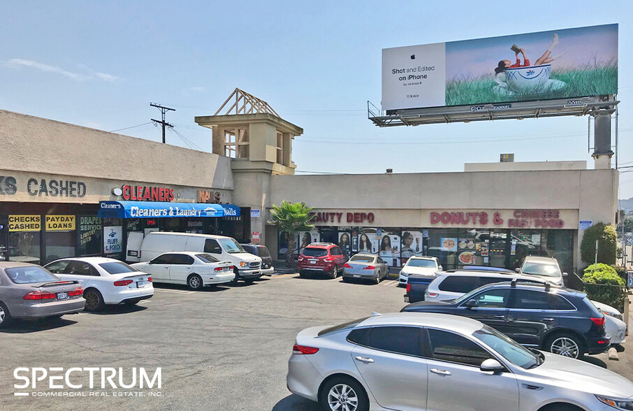 1900 S La Brea Ave, Los Angeles, CA for lease - Building Photo - Image 2 of 2