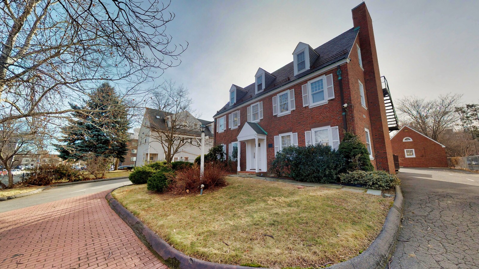 1039 Asylum Ave, Hartford, CT 06105