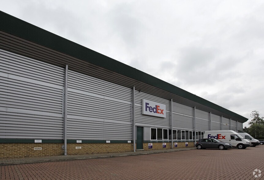 Newtons Ct, Dartford for sale - Primary Photo - Image 1 of 1