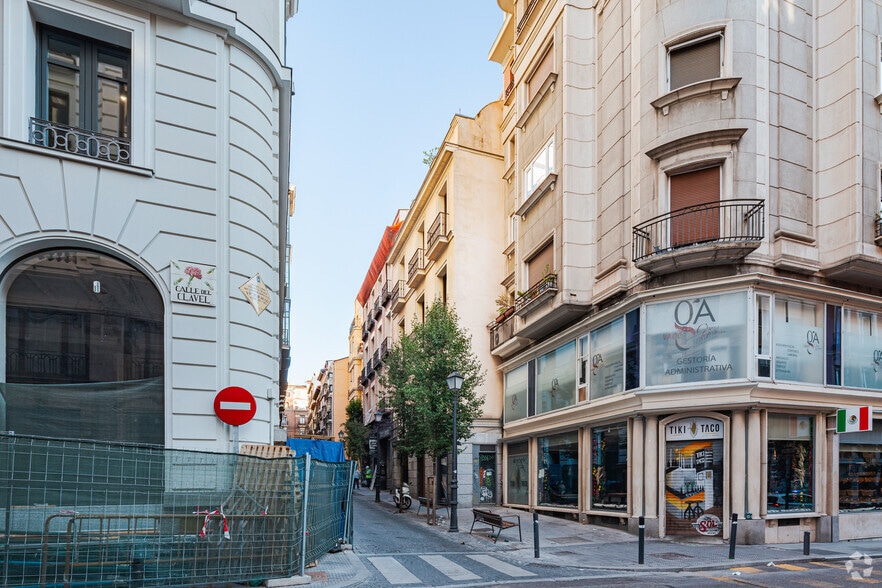 Calle de la Reina, 17, Madrid, Madrid for lease - Building Photo - Image 3 of 3
