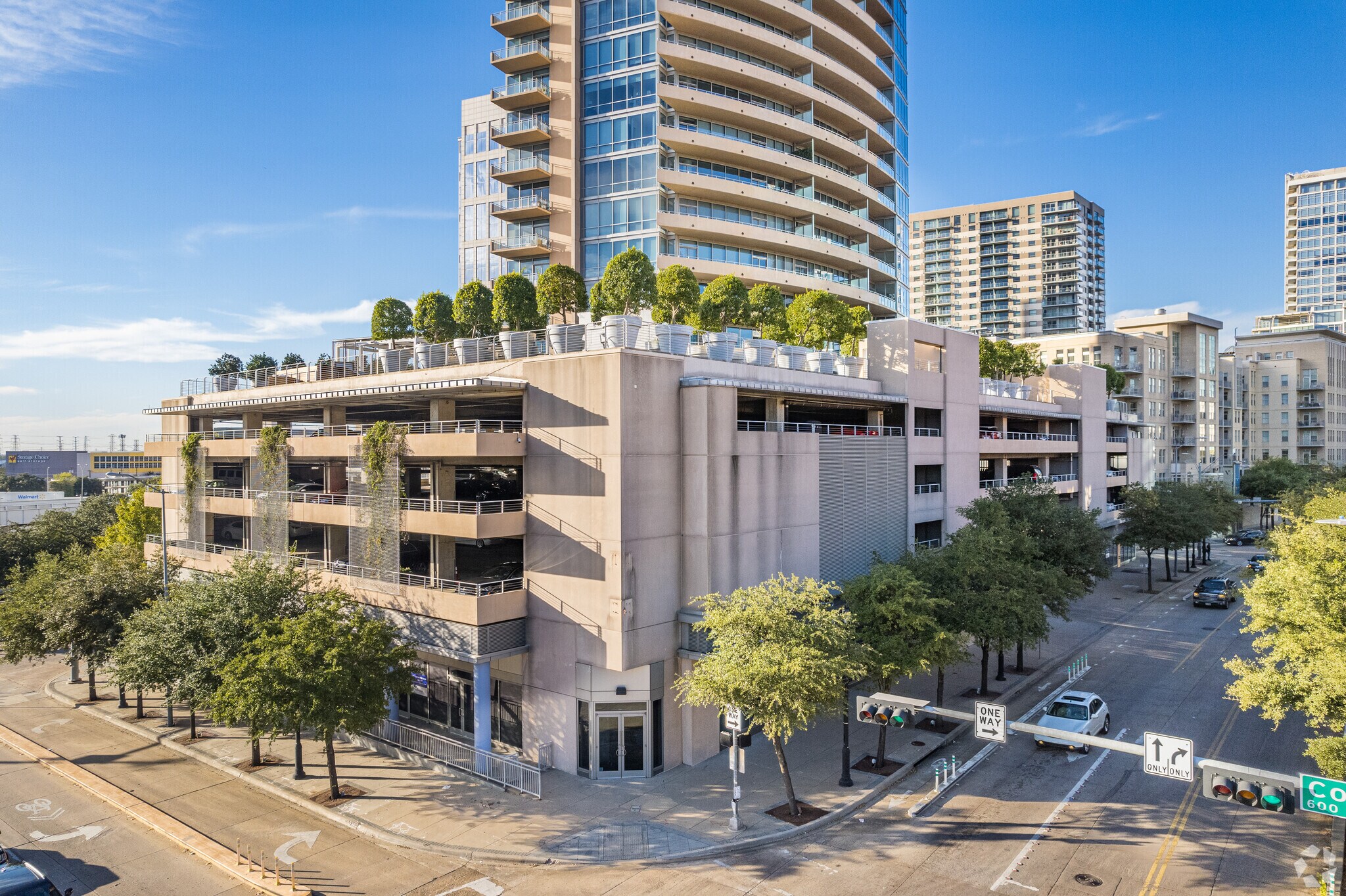 2211 N Houston St, Dallas, TX for lease Building Photo- Image 1 of 8