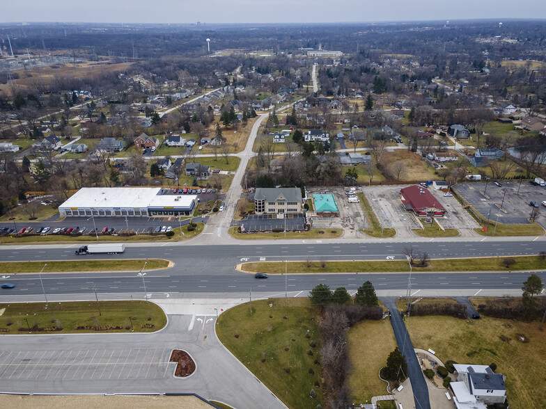 739 North Ave, Glendale Heights, IL for lease - Building Photo - Image 3 of 47