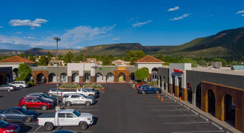 Sedona Vista Village portfolio of 4 properties for sale on LoopNet.com - Building Photo - Image 3 of 12