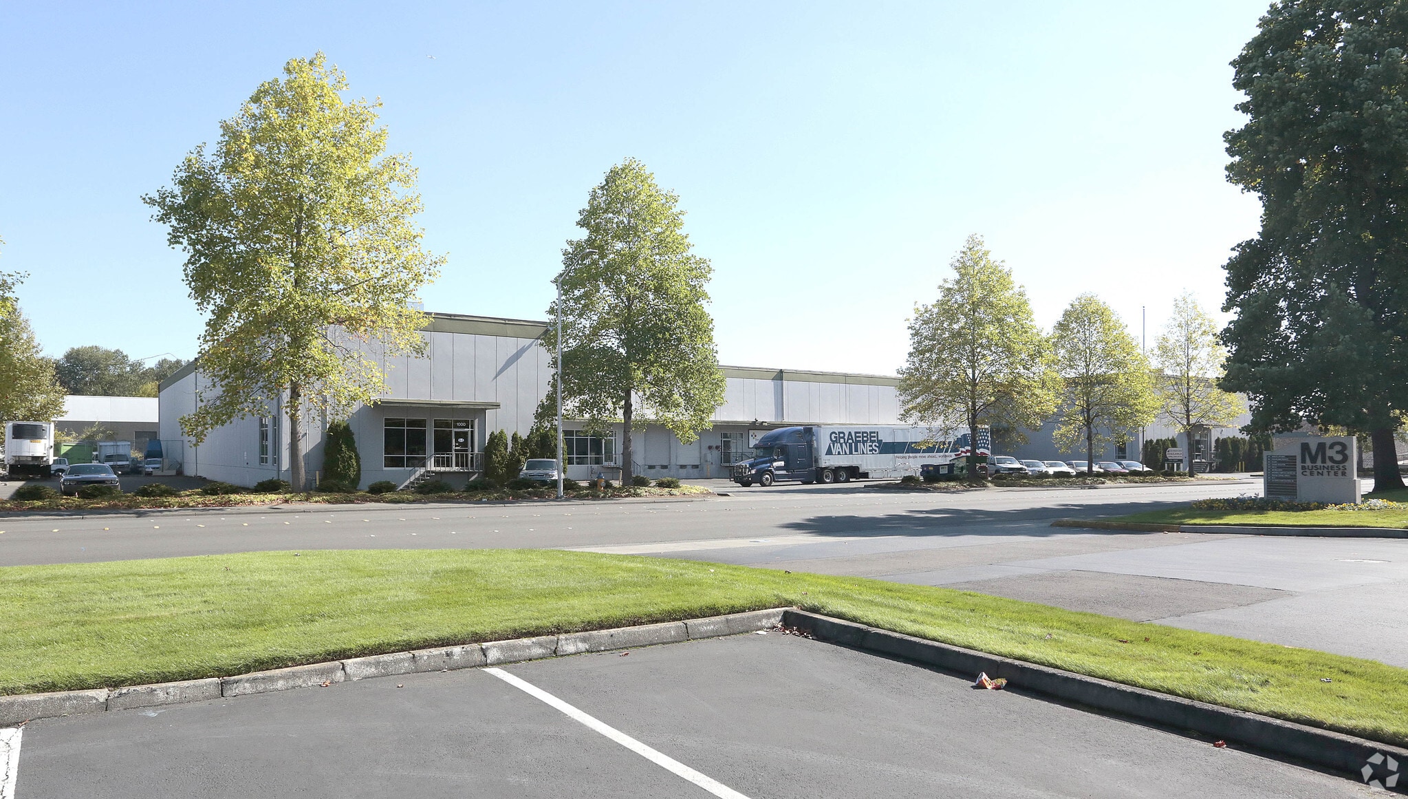 1000-1006 Andover Park E, Tukwila, WA for lease Primary Photo- Image 1 of 9