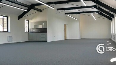 Fairoak Rd, Cardiff for lease Interior Photo- Image 2 of 3