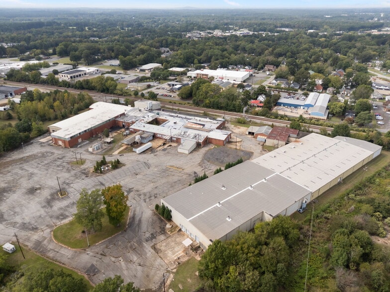 110 Thermoid Way, Salisbury, NC for sale - Building Photo - Image 2 of 13