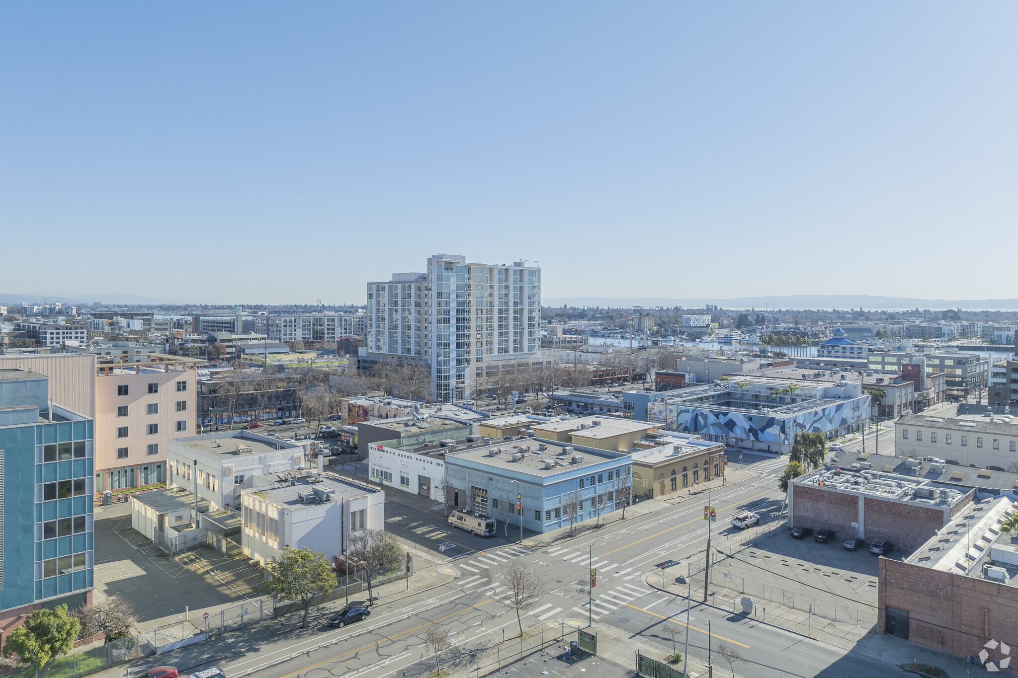 380 Washington St, Oakland, CA for lease Building Photo- Image 1 of 48