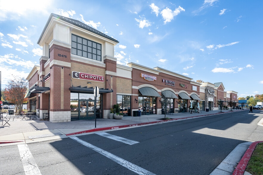 Bowie Marketplace - Storefront Property