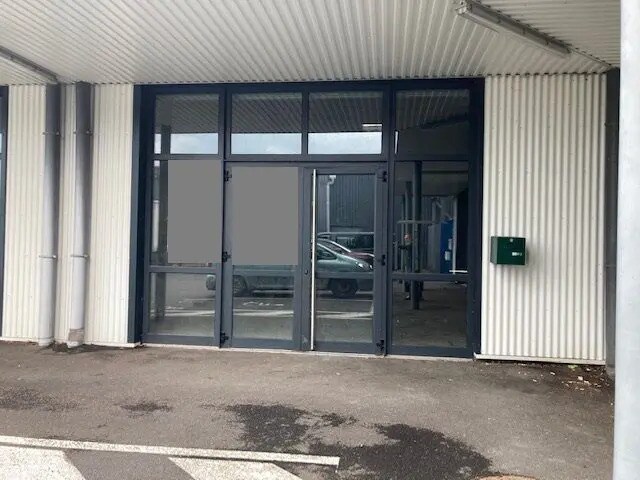 Retail in Gerzat for lease - Building Photo - Image 2 of 5