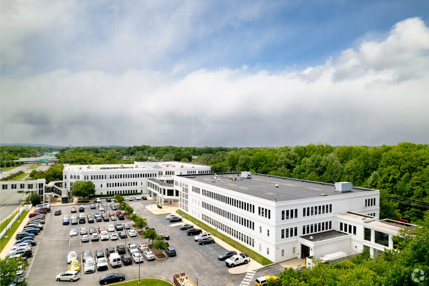 800 Prides Crossing, Newark, DE for lease - Aerial - Image 3 of 12