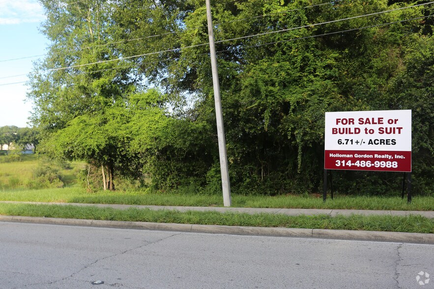 7067 Clarcona Ocoee Rd, Orlando, FL 32818