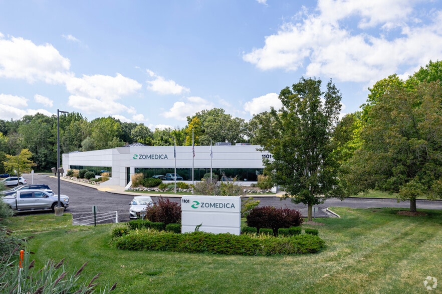 1101 Technology Dr, Ann Arbor, MI for lease - Building Photo - Image 3 of 4