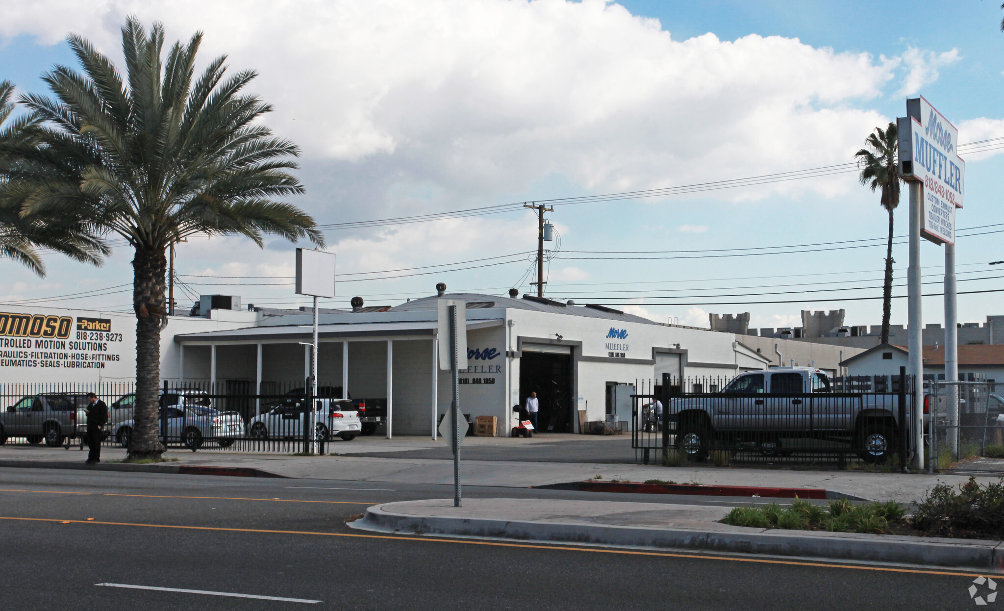 1028 W Burbank Blvd, Burbank, CA for sale Primary Photo- Image 1 of 5