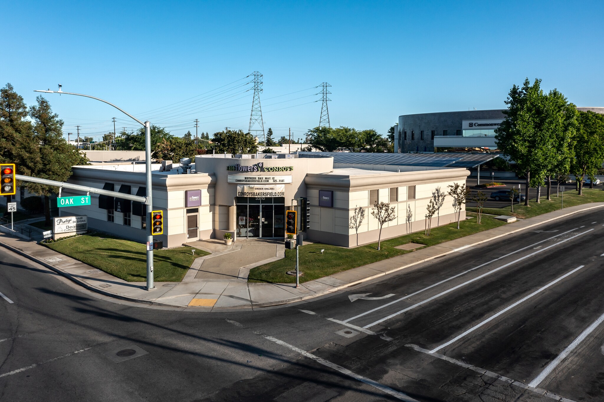 3300 Truxtun Ave, Bakersfield, CA for lease Building Photo- Image 1 of 14