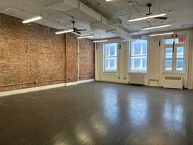 552 Broadway - Loft