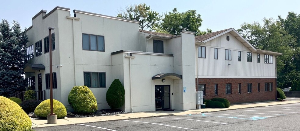 860 US Highway 1, Edison, NJ for lease - Building Photo - Image 1 of 6