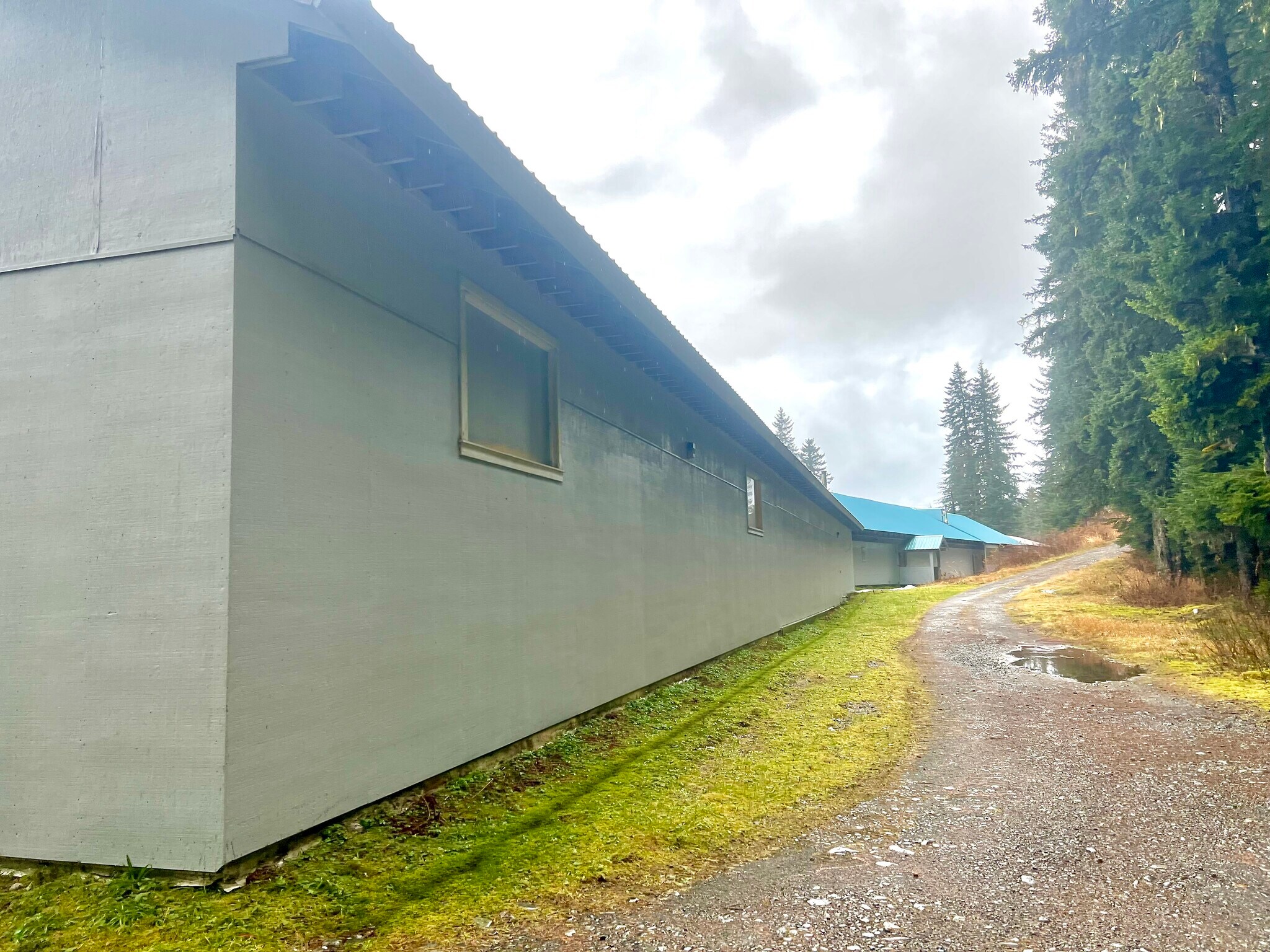 131 Mallott Ave, Yakutat, AK 99689 Yakutat Hardware for Sale