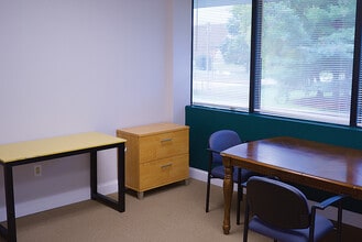 2 Summit Ct, Fishkill, NY for lease Interior Photo- Image 2 of 5