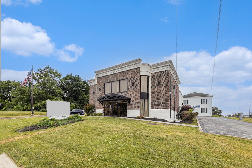 1207-1217 Fayette Street portfolio of 2 properties for sale on LoopNet.com - Building Photo - Image 2 of 58