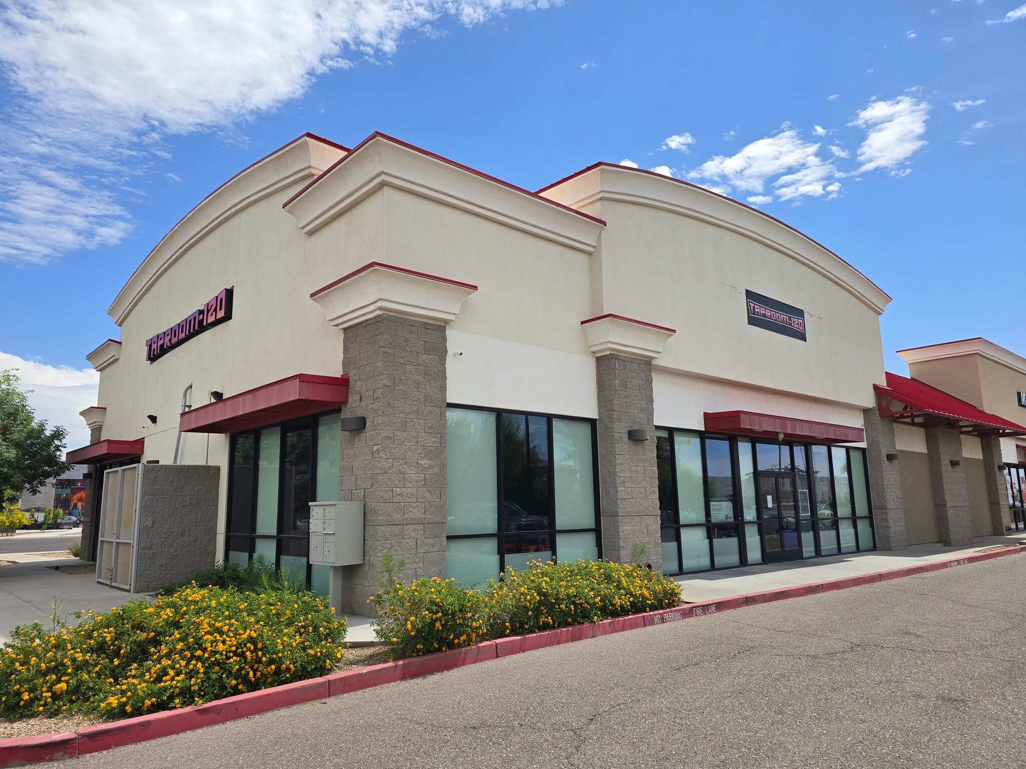 4576 S Power Rd, Gilbert, AZ for lease Building Photo- Image 1 of 20