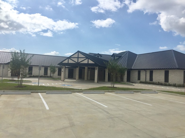 2307 W Baker Rd, Baytown, TX, 77521 - Medical Property For Lease on ...