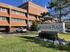 Rockside Plaza - Loft