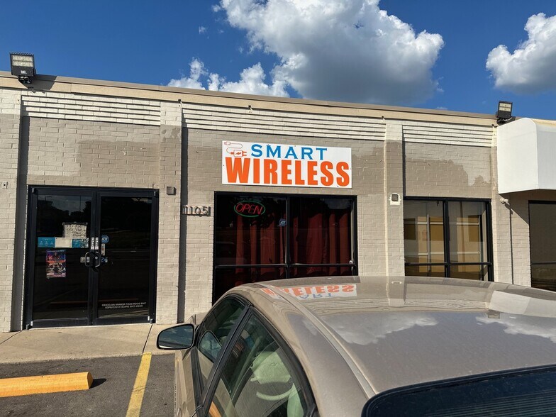 1105 Dallas Dr, Denton, TX for sale - Building Photo - Image 1 of 1