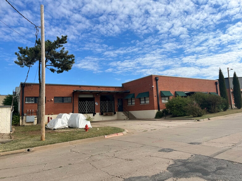 115 NW 44th St, Oklahoma City, OK for lease - Building Photo - Image 2 of 7