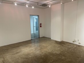 846-860 S Los Angeles St, Los Angeles, CA for lease Interior Photo- Image 1 of 2