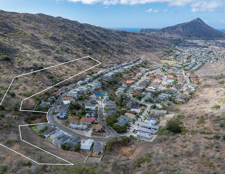 1332 Miloiki st, Honolulu, HI for sale - Building Photo - Image 2 of 3