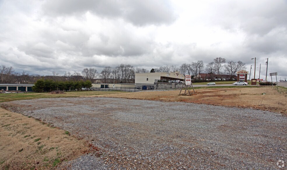 11725 Chapman Hwy, Seymour, TN 37865