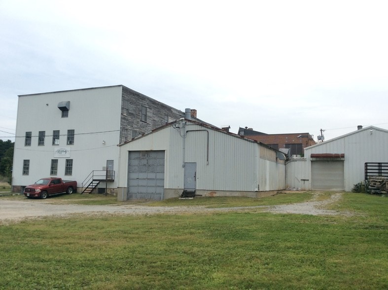 2 Pine St, Rutland, VT for sale - Building Photo - Image 2 of 7