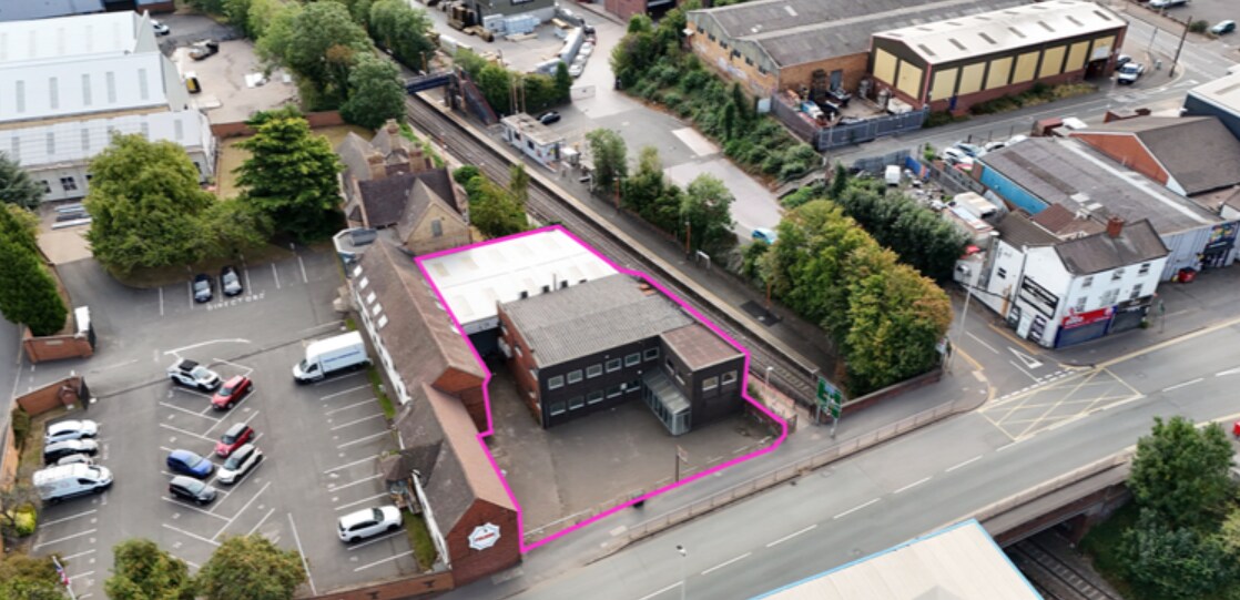 80-82 Dudley Rd, Stourbridge for lease Building Photo- Image 1 of 5