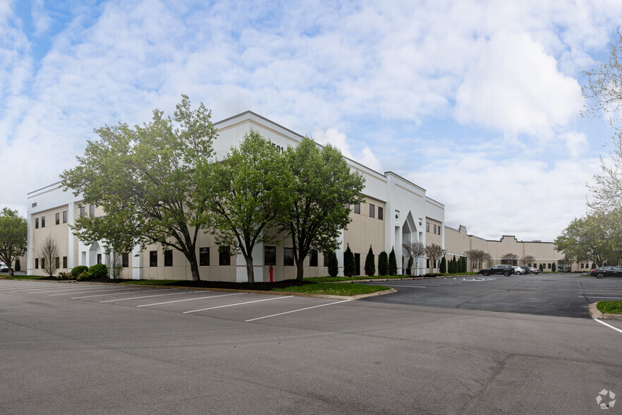 2501-2515 Perimeter Place Dr, Nashville, TN for sale - Primary Photo - Image 1 of 1