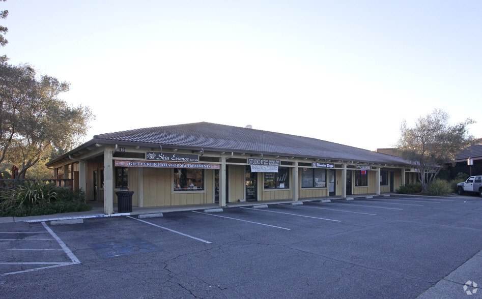 14 Victor Sq, Scotts Valley, CA for lease - Primary Photo - Image 1 of 3