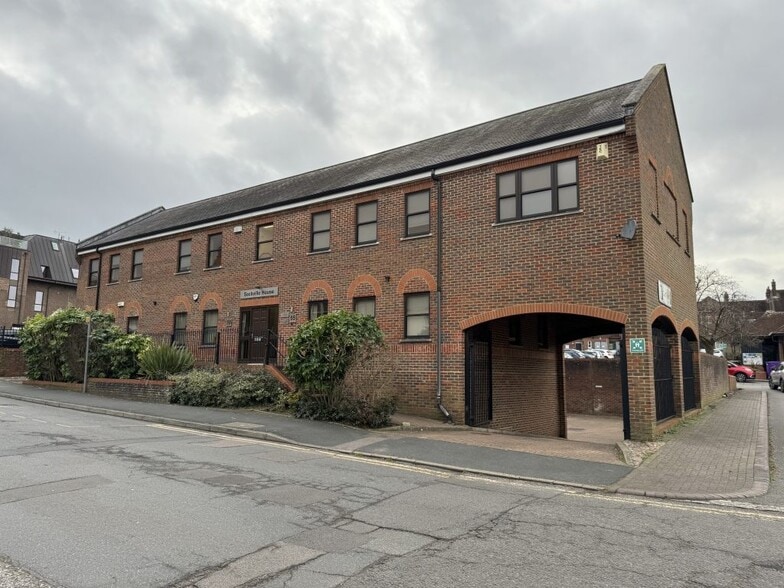 55 Buckhurst Ave, Sevenoaks for lease - Building Photo - Image 2 of 3