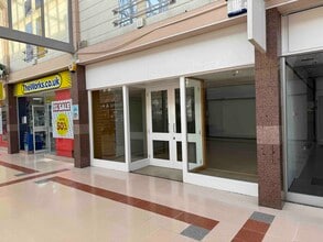 High St, Sittingbourne for lease Building Photo- Image 2 of 2