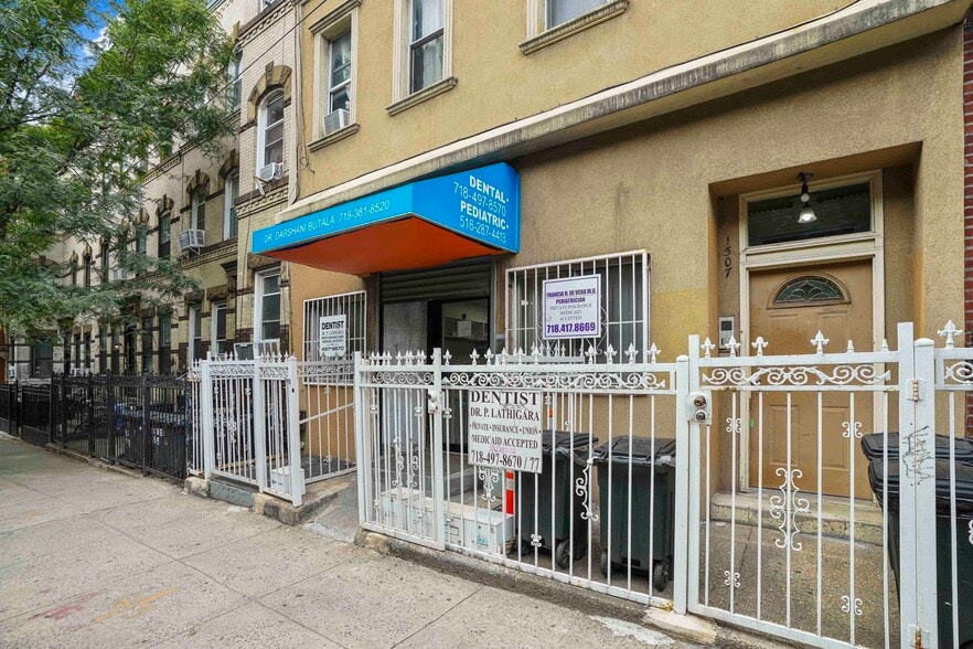 1507 Dekalb Ave, Brooklyn, NY for lease - Building Photo - Image 3 of 7