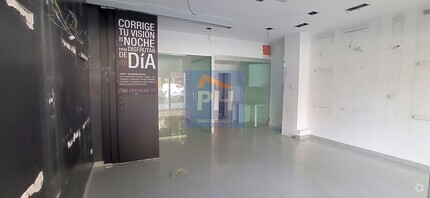 Retail in Fuenlabrada, MAD for lease Interior Photo- Image 1 of 12