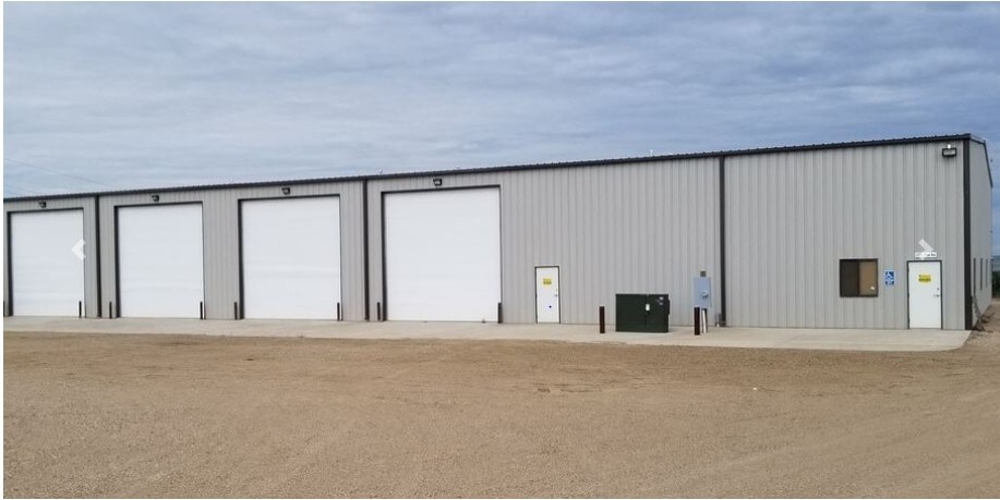 5722 22nd Ave W, Williston, ND for sale - Building Photo - Image 1 of 1