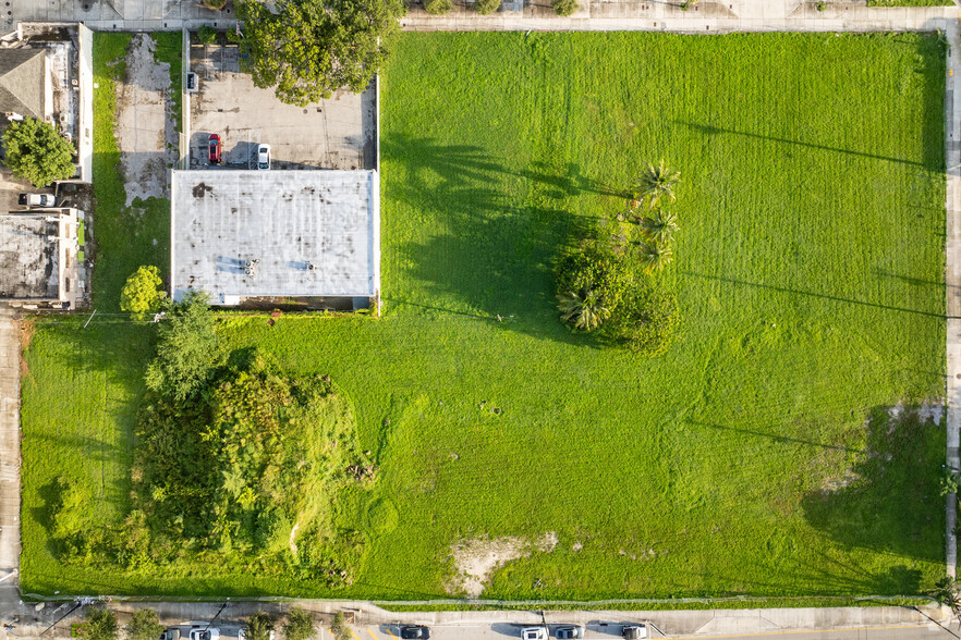 735 SW 1st St, Miami, FL for sale - Aerial - Image 2 of 10