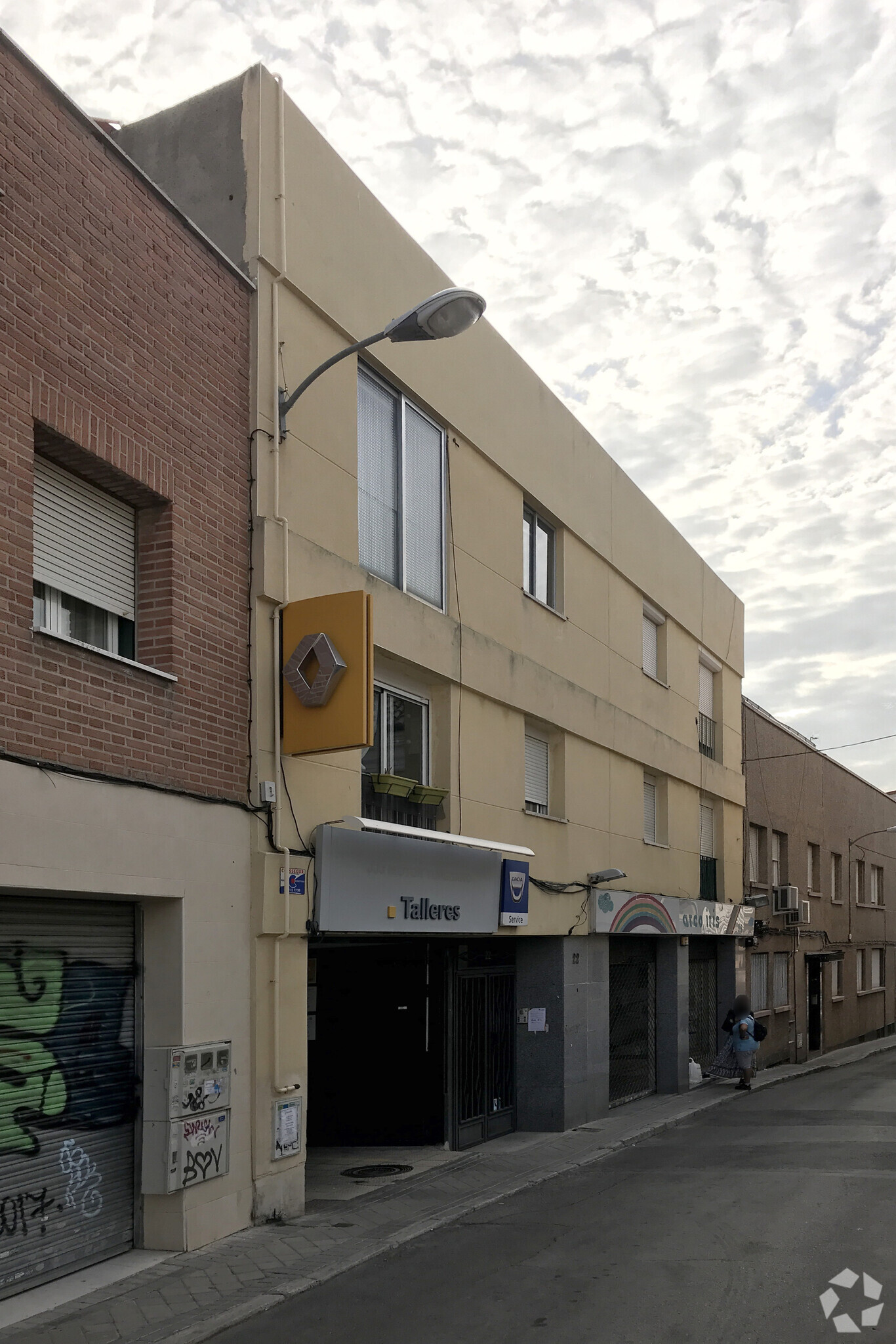 Calle De Las Islas Bermudas, 22, Madrid, Madrid for sale Primary Photo- Image 1 of 2