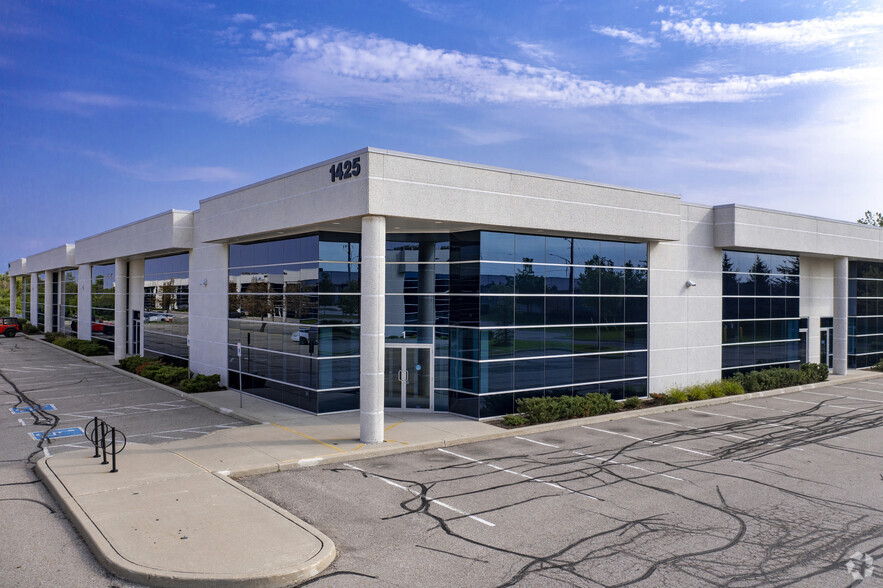 1425 Norjohn Ct, Burlington, ON for lease - Primary Photo - Image 1 of 5