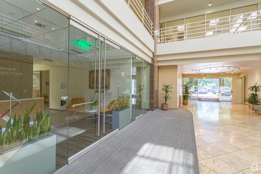 111 Santa Rosa Ave, Santa Rosa, CA for lease - Lobby - Image 3 of 7