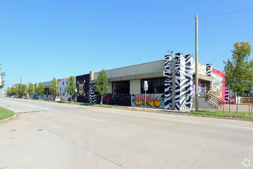 800-816 E 1st St, Tulsa, OK for lease - Primary Photo - Image 1 of 4