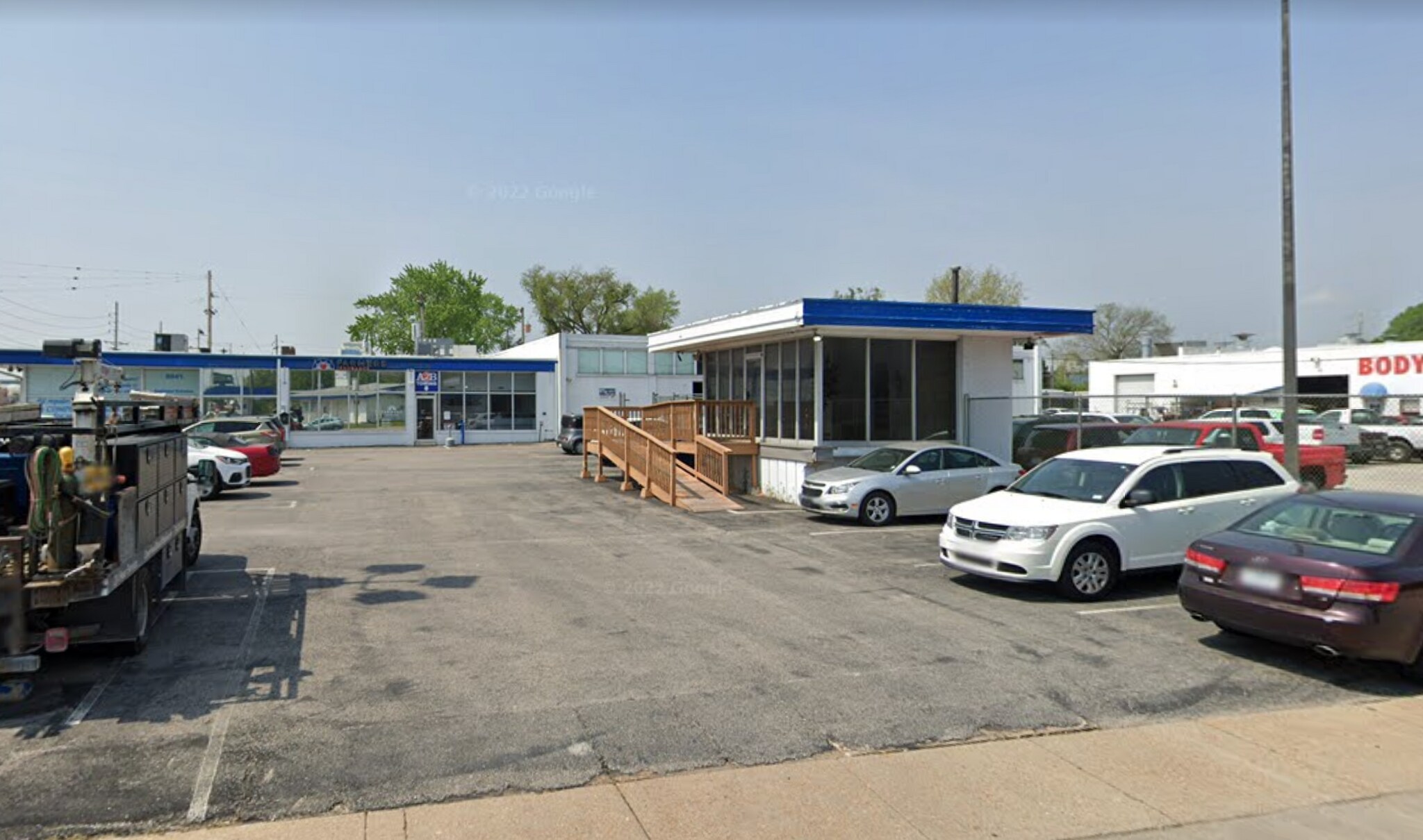 6041A N Lindbergh Blvd, Hazelwood, MO 63042