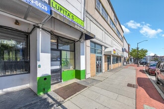 28 Main St, Hempstead, NY for lease Interior Photo- Image 2 of 38