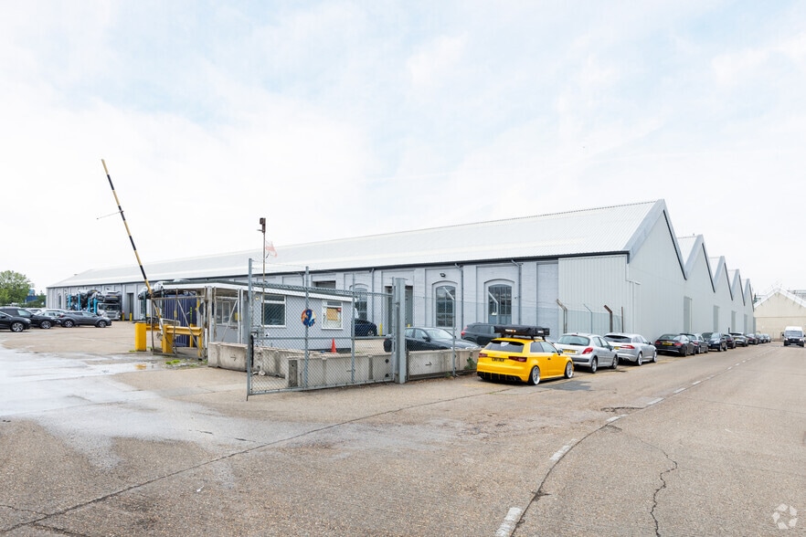 Chickenhall Ln, Eastleigh for lease - Building Photo - Image 3 of 4