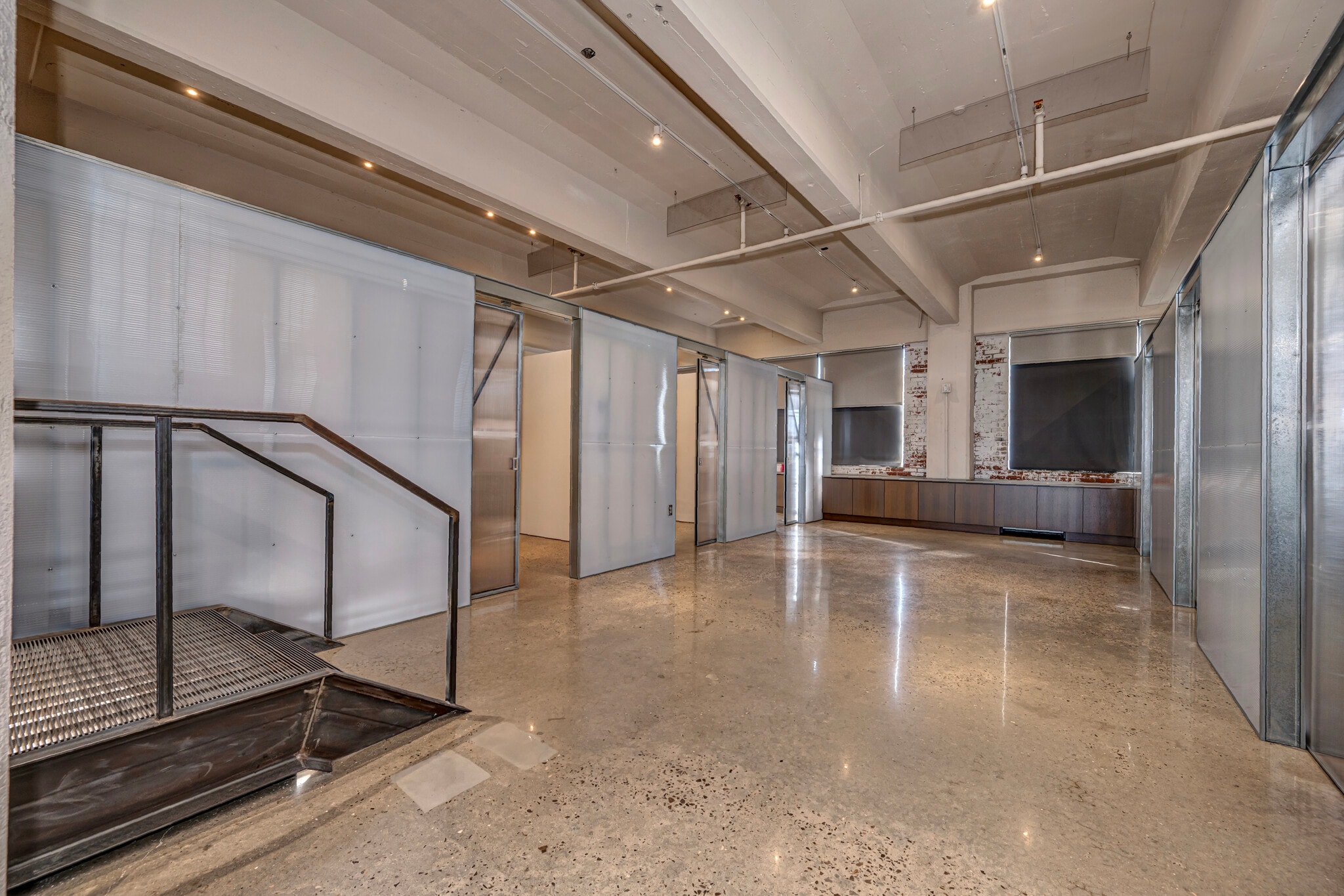 1101 N Broadway Ave, Oklahoma City, OK for lease Interior Photo- Image 1 of 2