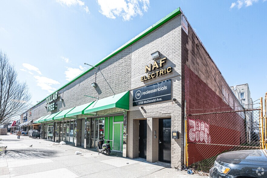 1726-1734 McDonald Ave, Brooklyn, NY for lease - Primary Photo - Image 1 of 4